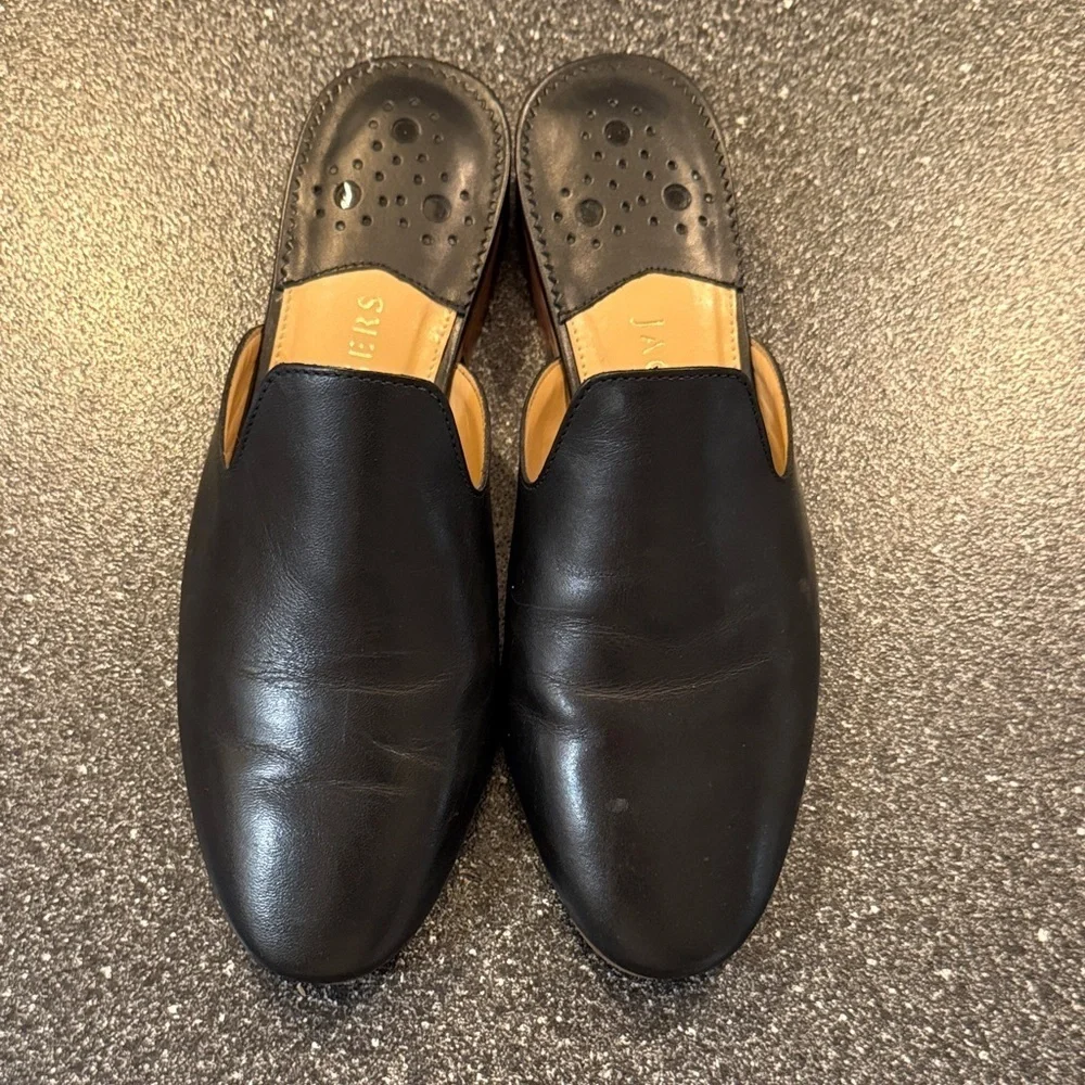 Jack Rogers Black Leather Flats - size 7.5